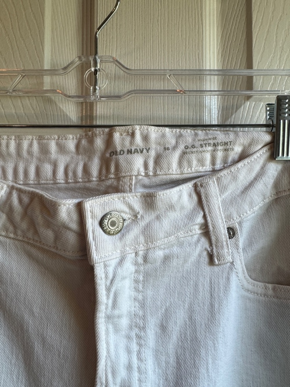 Old Navy Women's White Straight-Leg Jeans
